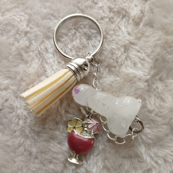 Cocktail Keychains - Picture 4 of 9